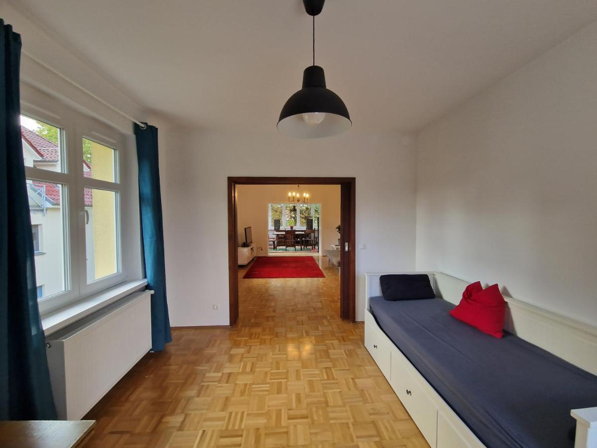 Geraeumige Und Zentrale Ferienwohnung Stahnsdorf Kültér fotó